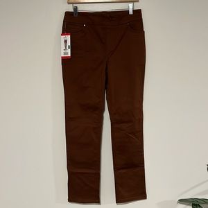 Up! Women’s Pull-on crop  pant | 8